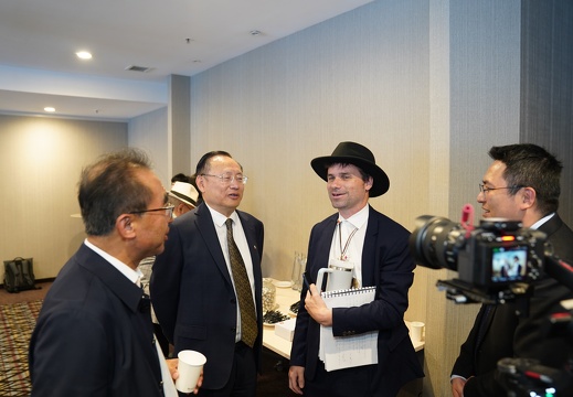 拓展务实合作 深化中新友谊——中新关系研讨会成功举办